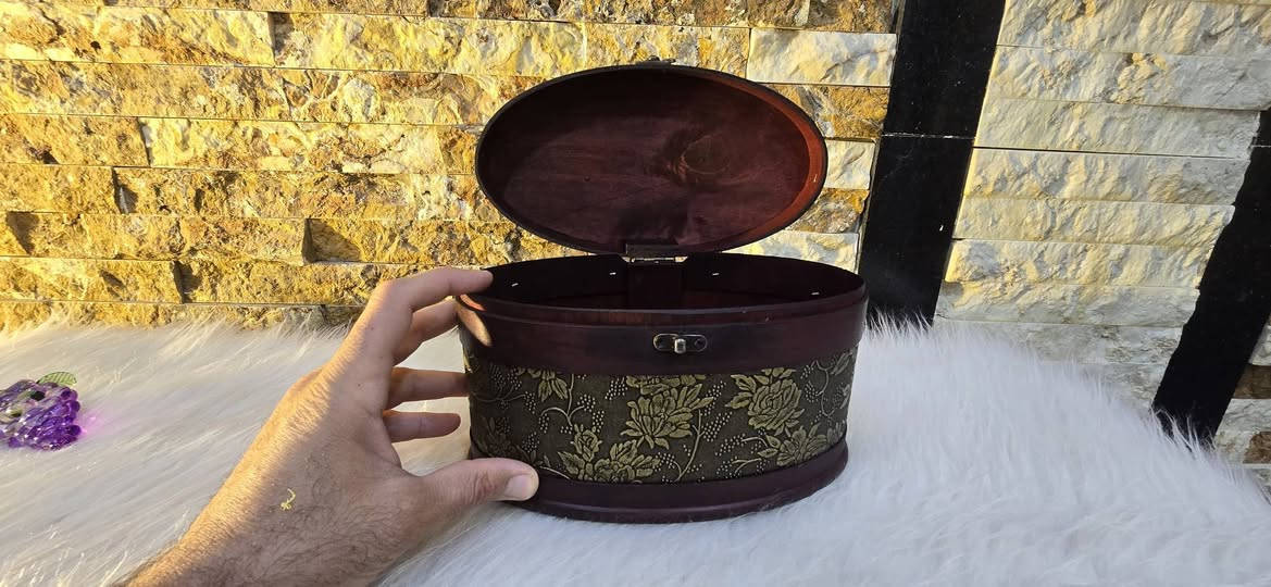 علبة خشب و جلد قياس ٢٥ سم


**إذا كنت صاحب هذا الإعلان وتريد حذفه لأي سبب، رجاءا أرسل رسالة إلى الدعم الفني**