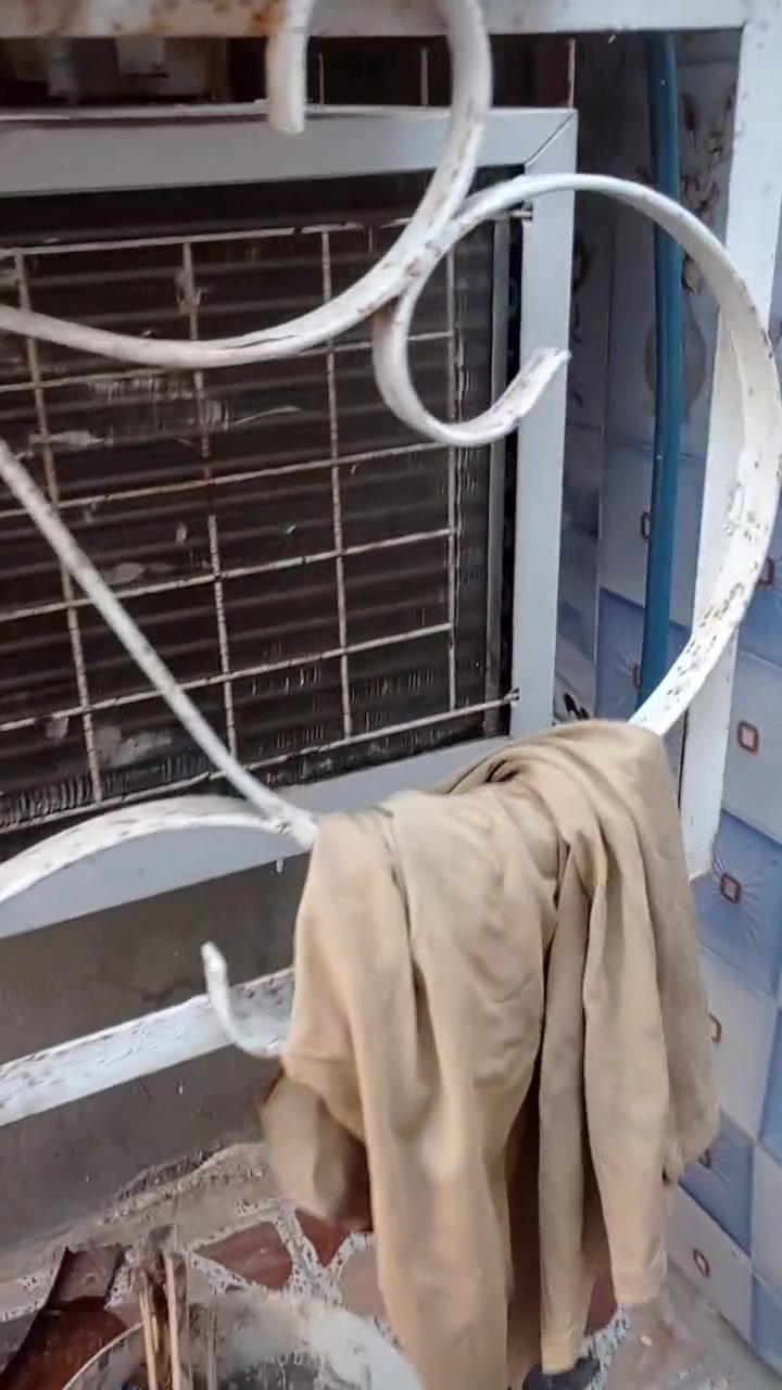 سلام عليكم مكيف 2 طن تبريد حلو ونضيف عل فحص تجي تفحص وتاخذه السعر خاص


**إذا كنت صاحب هذا الإعلان وتريد حذفه لأي سبب، رجاءا أرسل رسالة إلى الدعم الفني**