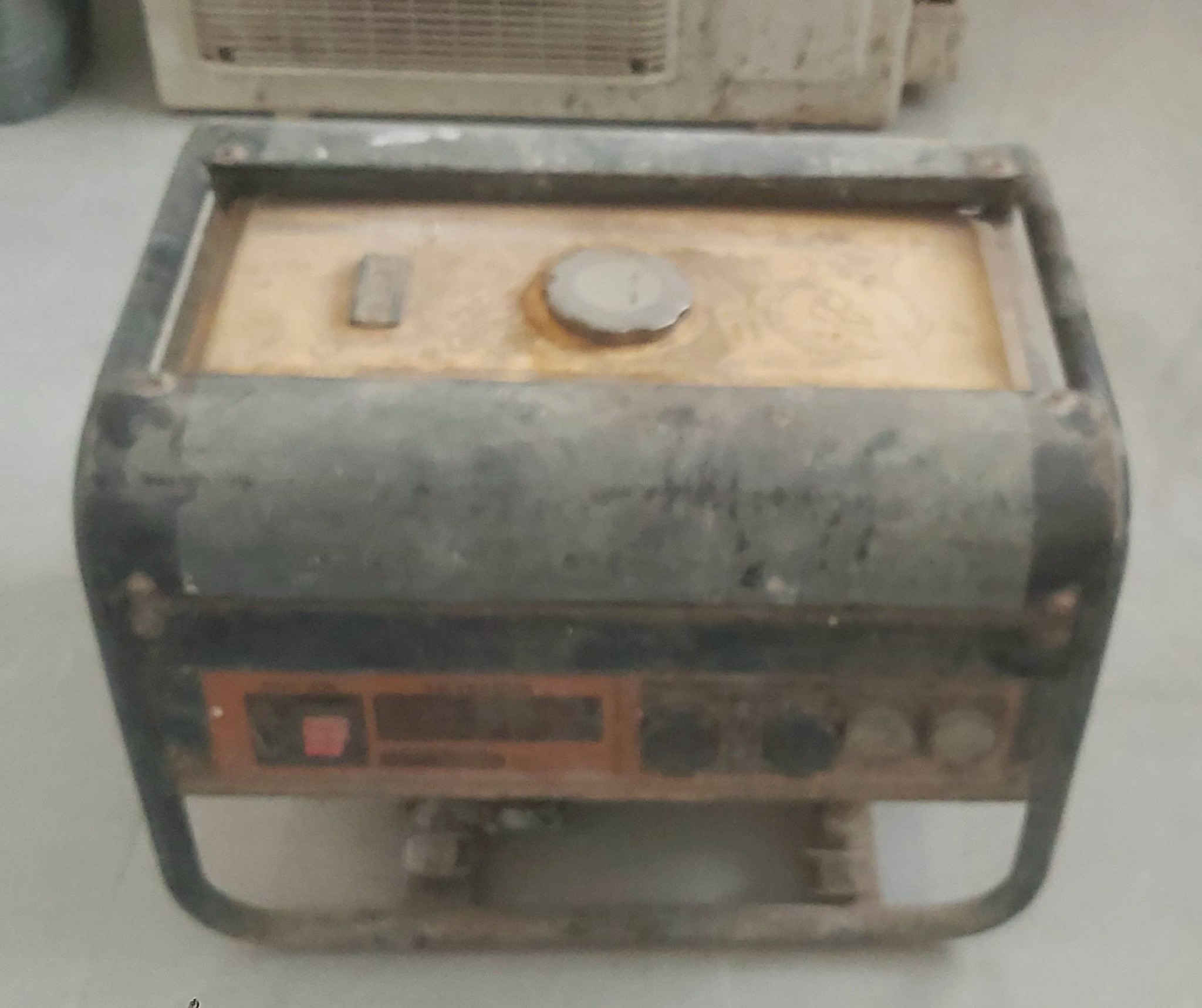 أغراض مستعمل للبيع عنوان صلاح الدين قضاء بلد قرب فلكة الحي الصناعي قرب ساده مقابل الغسل احمد ابومهدي الاتصال على الرقم هاتف***********
