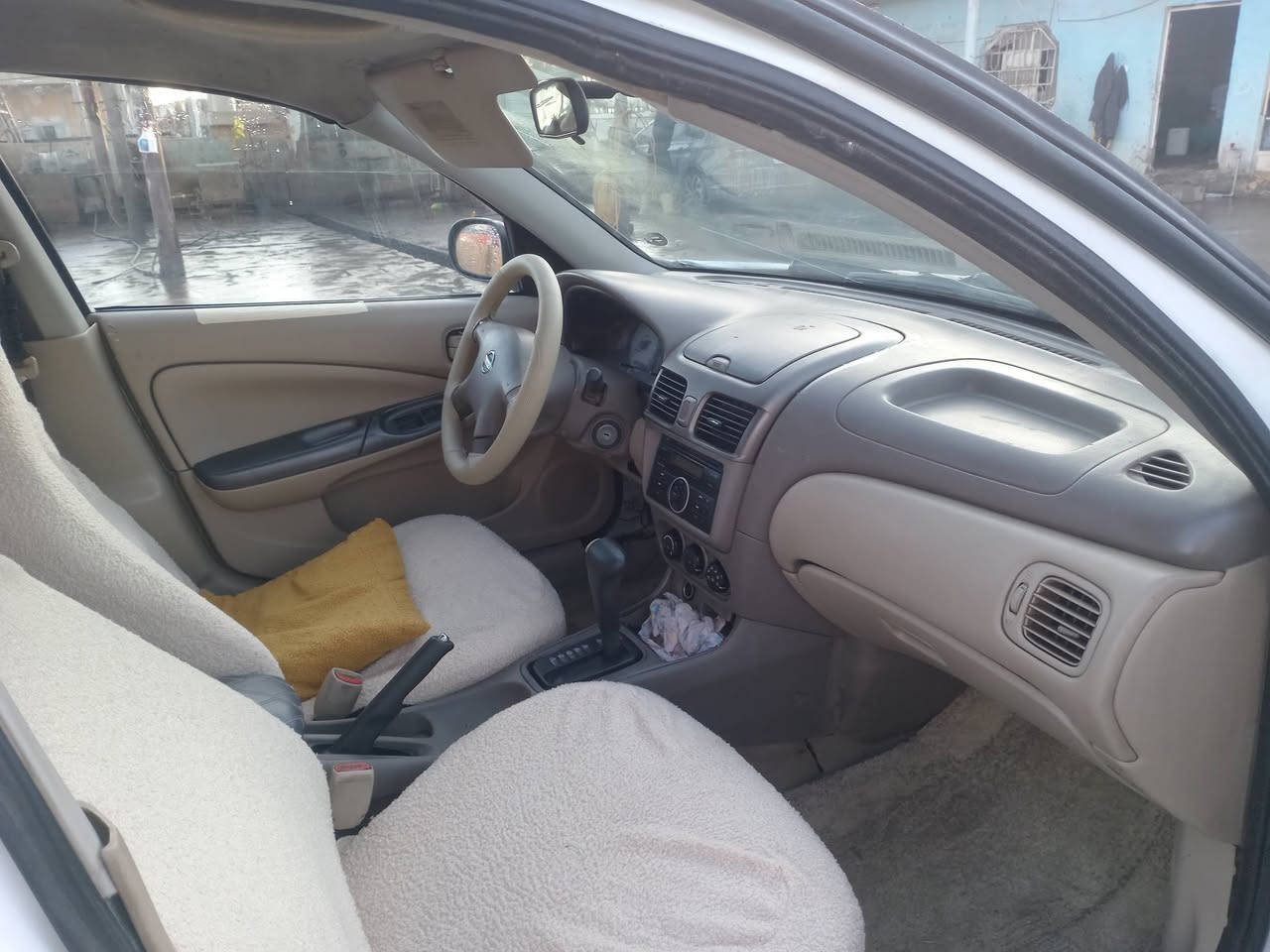 سە نی بڕاوە یابانی  2009  تۆماتیک  ناوزەرد  دەرووناوی لۆک  کامل مەسرە ف بی دە عم بی لیراوو بی تە قە  سەقفووشانی وەک شووشە  پیشوودوا کە پس  دووجام کارە با  دینار مسرە فی نیە   ***********    ***********  شوین سید سادق
