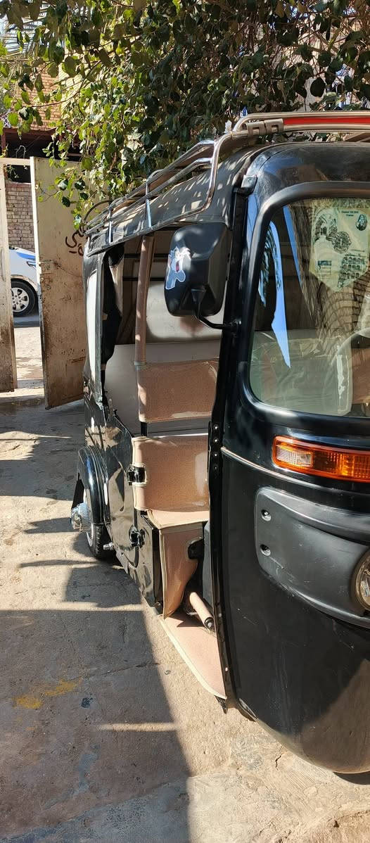 سلام عليكم شباب تكتك البيع 23 تكتك نضيفه مال جناي حلوة ***********
