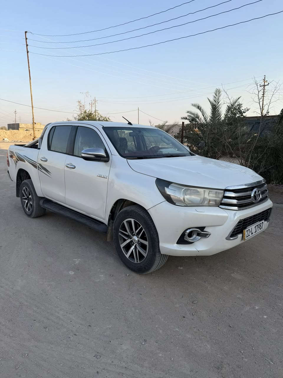 لبيع تو ويل دبلو كاز سيارة حلوه لبسمه كردي كير 4نمر يطيحن و2ما يطيحن رقم جديد مكان البصره بشعبيه موديل 2017 سعر 185 قفل ***********
