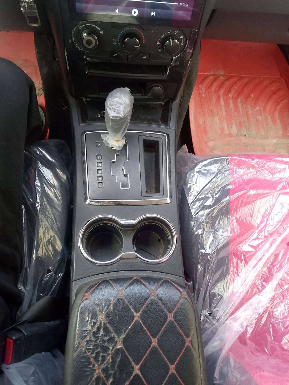 سلام عليكم جارجر موديل ٢٠١٠ متومة رقم وسنوية اربيل سيارة مكينة خير من الله تبريد شغال تخم تاير وتخم ويل جديد سيارة كشرتهة بيهة جراد مكاني بغداد لامين الثانية السعر ٢٨ و بيهة مجال قليل رقمي ***********بس بيع ما اراوس
