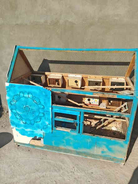 قفص طيور الحب للبيع المكان واسط البتار الاستفسار على الرقم التالي ***********
