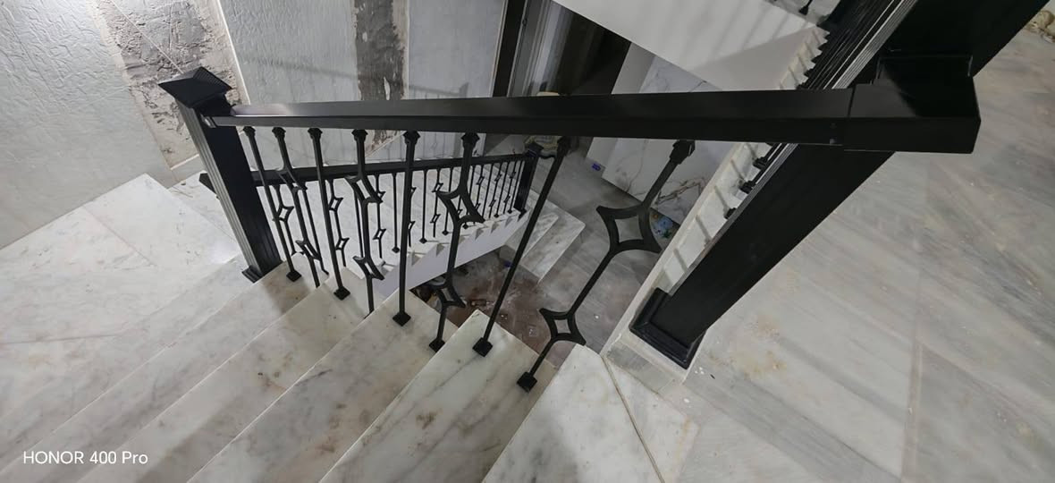 🌹 نيـــــــزكــــــ بــــغــــداد 🌹
 للمـحجـرات المـلكيـة والـزجاج المـقسى للالمنيوم والمـحجـرات التركيـه : 

لعمل وتركيب كافة المحجرات الجام والانواع الاخرى.. 
يسرنا ان نعرض لكم منتجاتنا من المحجرات الألمنيوم والجام المقسى 10 ملم مسكرت ضد الكسر المميز بتصميماته الجذابة والفريدة وبأنسب الأسعار.

#كوادرنا تحت أشراف👷مهندسين مختصين في مجال الألمنيوم والجام المقسى وذو خبرة لا تقل عن 20 سنه

🔥محجر cnc حديد الارتفاع 1 متر 🔥

قبضه دائري او مربع الاسود
$ سعر المتر 70 الف
$سعر الدنكه 70 الف
#ملاحضة؛؛؛ 🔥ضمان محل 100٪🔥

#اعمالنا كافه المحافضات الحبيبة
#فقط تنضاف كروه على ابو البيت
#وللاستفسار بأمكانكم التواصل معنا  على
#الهاتف *********** ☎️☎️
#الهاتف *********** ☎️☎️
#الواتساب *********** 
#عنوان حي اور تقاطع الفلسطيني بتجاه نادي النفط📌
