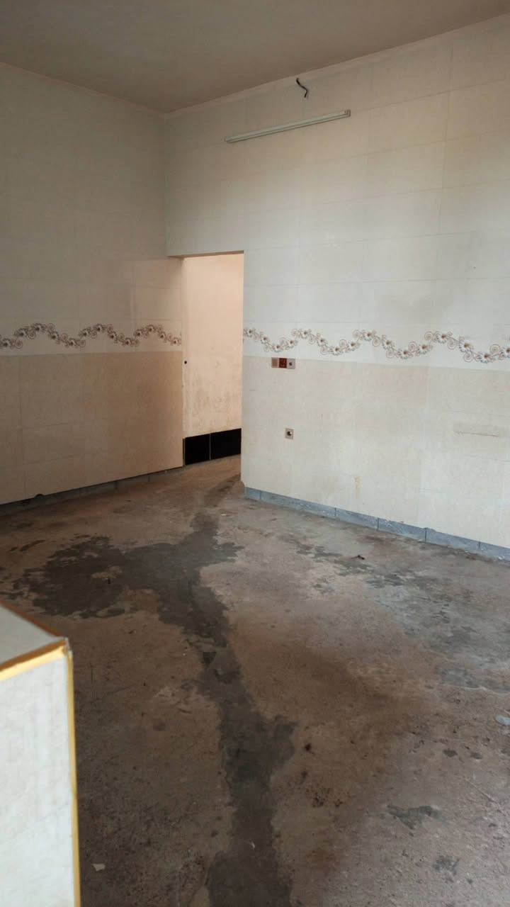 دار للبيع طابو صرف 
المساحة 200مترطابق واحد 
_______________________
العنوان حي العسكري خلف جامع سداد مقابل حديقة 
سعر 145مع مجال 
_____________________
للستفسار اتصل على أرقام 
***********
__________________________
اوزيارة المكتب كركوك حي الاسرى مفقودين مقابل مطعم روما 
بادارة أبو مصطفى
