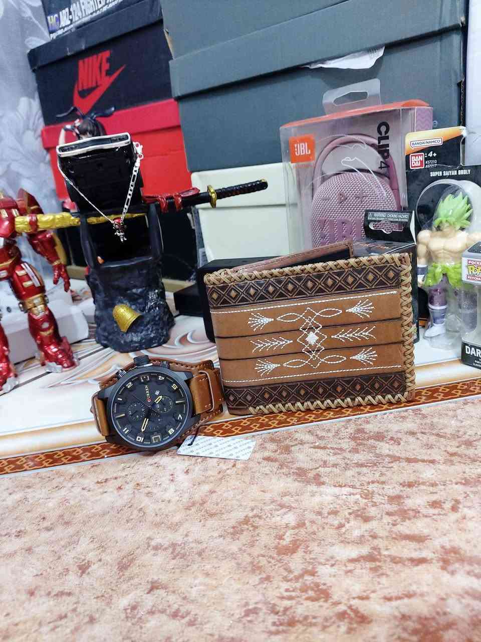 ساعات مع محفضات امريكي جلد طبيعي من بضاعه اوربيه  غير  مستخدمات   واصليات  شرط اوربي الزوج  ب 35 الف بغداد, العراق


**إذا كنت صاحب هذا الإعلان وتريد حذفه لأي سبب، رجاءا أرسل رسالة إلى الدعم الفني**