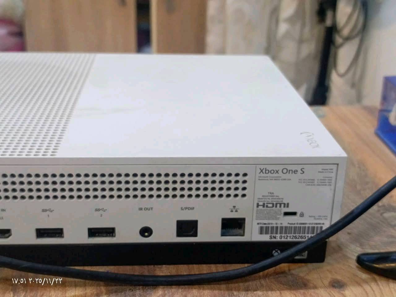  xbox one s
لوك ستيكر  
دبل جوستيك 
دركسون p30 pro فره ونص 
نضافه ١٠٠ 
٥ العاب مملوكه 