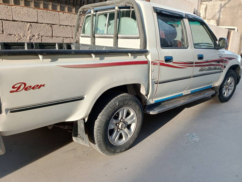 سلام عليكم اخوان. بيكاب دير موديل 2011 ابيض بدون صبوغ بدون ضربه كل شريكه بي مكانين صغير بارد كير و محرك بشرط مابي سرف و بخار تبريد تدفيئه يشتغل كاربائيات كل يشتغل صدر جديد طايات جديد سنوي جديد بأسمي  بطاقة بنزين موجود سيارة مال بيت سعر ( 83 ) بي مجال مكان كركوك/ رقم موبايل ‏‪***********‬‏
*********** كركوك, العراق
