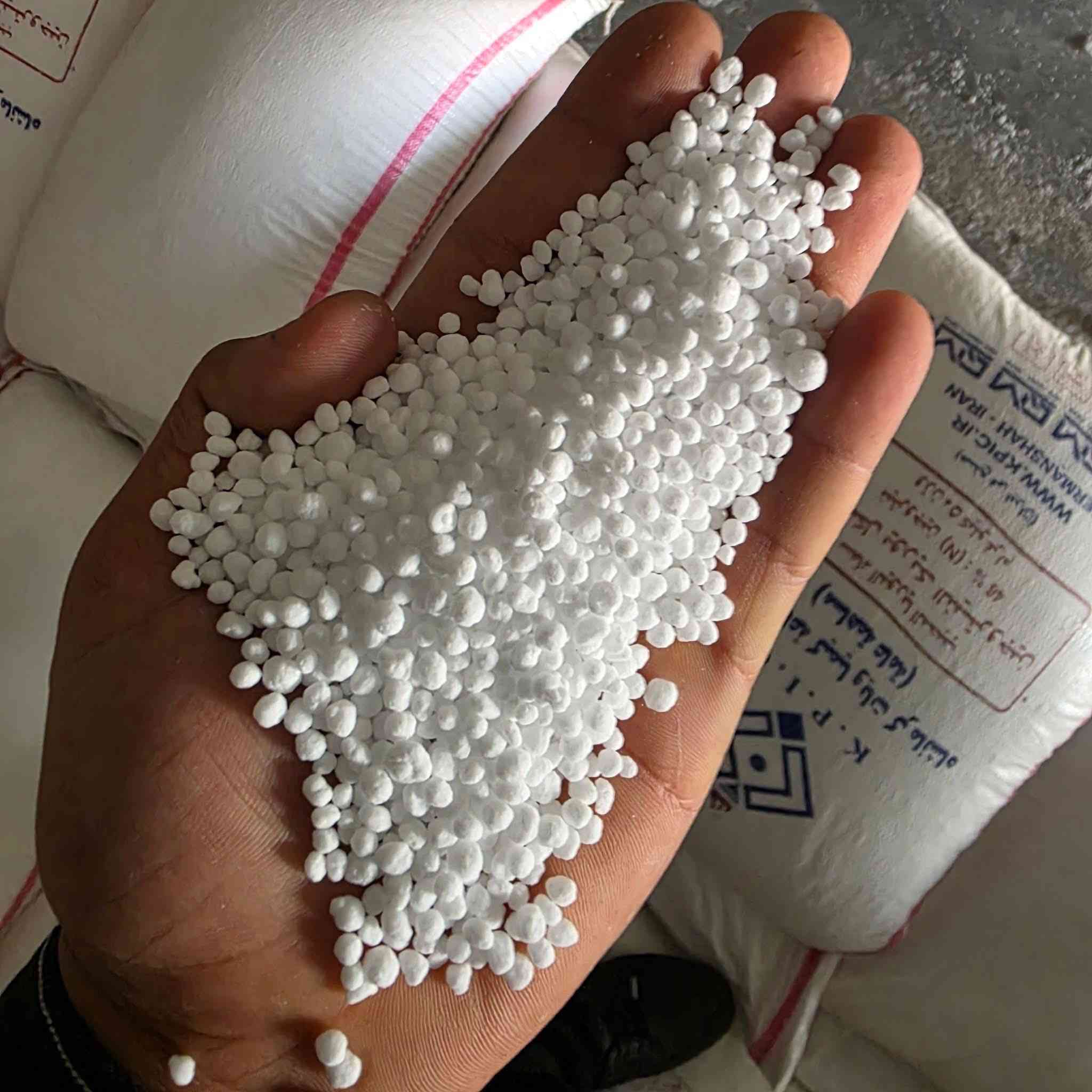 علوه البديري يوجد لدينا سماد كرمنشا بأسعار مناسبة
***********
