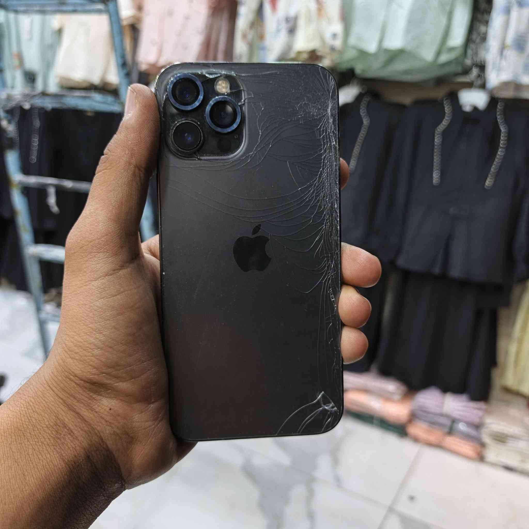 سلام عليكم إيفون  12 برو ماكس بطاريه مبدله من شركه أبل  شريحه الاكترونية  ذاكرته 256 سعره 400وبيه مجال بسيط يرهم مراوس بجهاز انفنكس نوت 50 برو مكان سماوه


**إذا كنت صاحب هذا الإعلان وتريد حذفه لأي سبب، رجاءا أرسل رسالة إلى الدعم الفني**