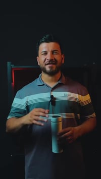 كوب ذكي • شاشة LED • ساخن ١٢س/بارد ٢٤س