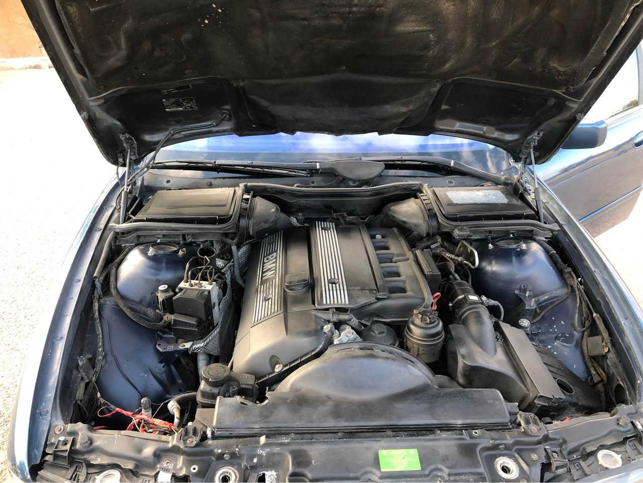 بوفروشتن شتی نمونە ودانسقە E39BMWسە قە 2002مە نە فست ئیبراهم خە لیل  بيلادv6مه کينه528دە بل ديکتال گيرتماتکوعادی فول فول بە س سلايت نيه تە بریت ساردوکه رم بە شرت پشتوپش کە پس هچی پیوە نيە پە مپ  عام لەسر ساخە ی موس براوە وە رگرن خايس بە شرت  نرخ50کلاومەجالکی برايانە بوزانيارزیاتر***********        ***********کورەک واتس ئب فايبە ری لە سە رە أربيل, العراق
