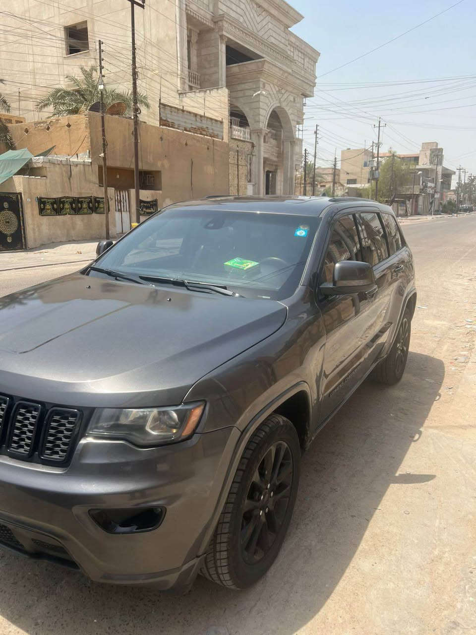 السلام عليكم جيب موديل ٢٠٢١ رقم بغداد باسمي شرط التحويل سياره جديده ونظيفه بمعنى الكلمه وجاهده للاخير صور الحادث مرفوقه بالمنشور بيه جاملغ وبنيد فقط جاهزه كير مكينه حداده تبريد تخم تاير من كلشي 

السعر ٢٤٥
*********** Singapore
