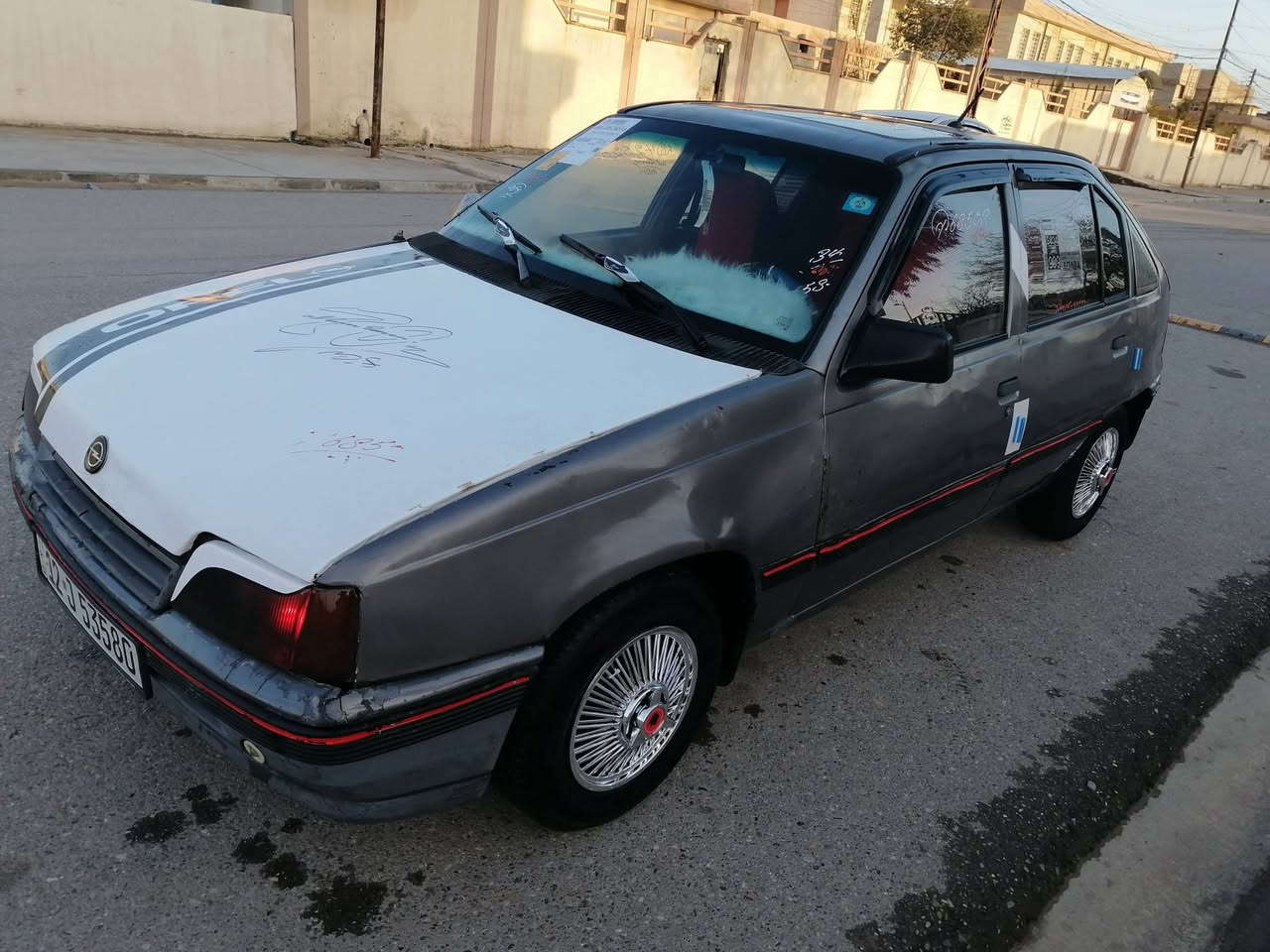 كاديت موديل 91حجم 16
رقم نينوى مصطرا جديد سنويه عضم 2030
هزه جديده كابون بانزين بيها شرط التحويل فقط 
مكينه وكير شرط +طخم خلفي امامي كلو جديد 
طخم تاير جديد+قفل مركزي+شاشه سماعات افانتي
كهربايات كلها شرط مايعوزها اي شي
غرفتها جديده مدوشمه حلوه وكامله
مصلح دواير ودوسات+ صبغ جماليه 
#السعر26_بي_مجال_قليل شراي اتصل خاص ماجاوب 
مكان موصل الايمن ***********
***********
