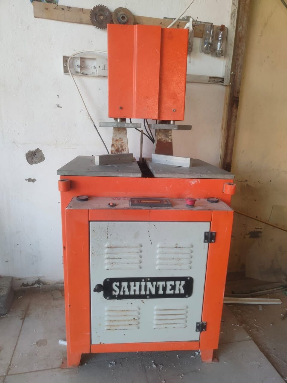 معمل bvc تركي كامل6قطع. شاهين ثري فيس  *********** 🇮🇶***********السعر مناسب على خاص العنوان ديالى ناحية كنعان
