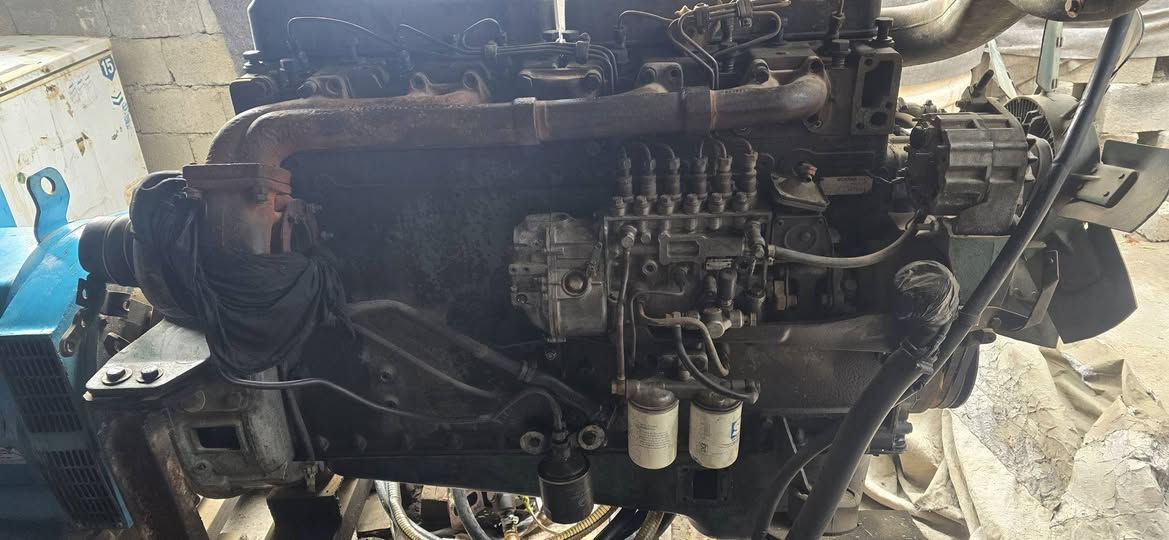 سكانيه ١٣ كاطعه ابيع عله وضعهه
بم ٢٦ تجفيت جيدي كور جيدي شديته وكطعة راس توليد 250كيفي لاديتر موجود بس تعبان  مكانهه واسط الصويره 
رقم الهاتف ***********
