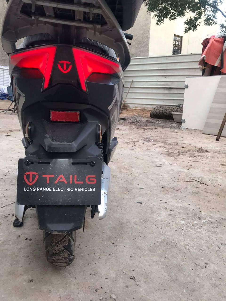 الـــــــــــــسلام عليــــــــــــــكم🙋‍♂️❤
دراجـــــــــه»(TAILG🔥❤ زيرو) 

مـــــــــــوديل (2025/شهر الـ6 ❤️‍🔥🙆‍♂️) 

بـطــــــــارياتـــــــــهها حـجم گبيـر عدد(6🔋🙂‍↔️)

حـجـــــم الملف (2000😍😍🔥) 

تمشــــــــي بالشحــــــنة الواحدة»(70‌🇰) 

ســــــــــرعةالدراجـــــــــــة»»((65 🤸‍♂️❤️‍🔥❤️‍🩹)) 

عدد  ســـرع الدراجه 3 💁‍♂️🤧💗

مميزات الدراجه

نضـام رجوع للخلف ‌🇷🙋‍♂️💗
لايتها زنون 🫶❤️‍🔥
دبـل اشاره😉❤

الـدراجه خير من الله نضافتها100/98🫶🌿

سعــر الدراجــــــة: 900الـف💁‍♂️ وبيها مجال بسيط

عــــــــــــــــنـــــــــــوان: بغداد» حي الجامعة» شارع66

الــــــــــرقــــــــــم: *********** اسيا💝
مــــــــلاحضــــــــة! لايوجد فيس ولامازنجر
+الجديده عارضيها بمليون وميتين والدراجه احنه اشتريناها جديده ومصارلها اهواي عدنه
مكلف بالنشر الرقم بيه واتساب او اتصال على السيم كارت
