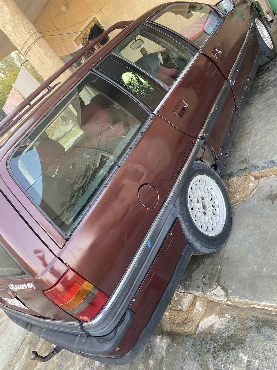 اوميكه استيشن جاهزه السعر 25 وبيها مجال 
***********
