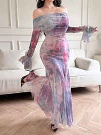 جديد ازياء فستاني فستان  درجه اولى  سعر القطعة 15الف متوفرة جميع القيا...