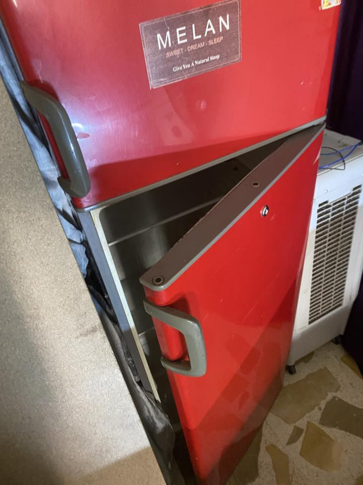 لبيع باب جوه واكع وهاذ خياس شويه شغاله ثلج  قيم بما يرضي لله مكان بياع شهداء


**إذا كنت صاحب هذا الإعلان وتريد حذفه لأي سبب، رجاءا أرسل رسالة إلى الدعم الفني**