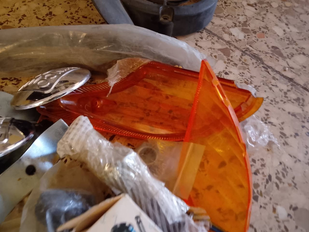 السلام عليكم غراض مال درجات للبيع السعر ٧٥ وبيهن مجال شعلة وحدة اي ستفار اتصل على رقم *********** او خاص
