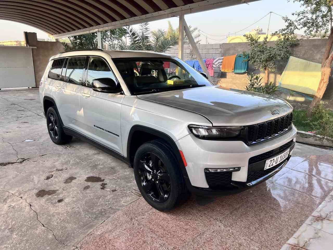 السلام عليكم اللبيع والمراوس جيب  شيروكي مديل 2023فول مواصفات رقم أربيل وارد امريكي حادث جدا بسيط كما موضح في الصور الاستفسار على هذا الرقم ***********
