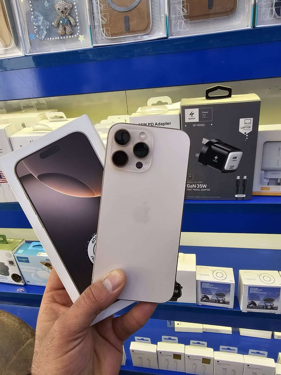 يتوفر لدينا ايفون
ايفون  16برو ماكس 
الجهاز فول النضافه 
شرق اوسط 
بطاريه 99 
ذاكرته 256
السعر  مليون و 400
اسم محل سنتر فون


**إذا كنت صاحب هذا الإعلان وتريد حذفه لأي سبب، رجاءا أرسل رسالة إلى الدعم الفني**