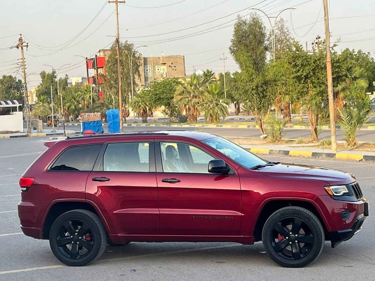 السلام عليكم شلونكم شباب
Jeep Grand Cherokee: 2015

-------------------------------------
#السعر :225$ وبيه مجال بسيط
‏
#رقم الهاتف : ***********

#رقم السيارة : بغداد إنكليزي 

#مكان السيارة : العماره  
-------------------------------------

للبيع  Jeep Grand Cherokee موديل 2015 
وارد أمركي ضررها جدا بسيط صور الضرر مرفق بل منشور 
السيارة بيها قطعتين صبغ جاملغ امامي الايسر و بنيد بيها بارد بسيط بلباب الخلف السائق والجاملغ بدون خدوش موضح
والباقي كفاله عامه 
السيارة مسويلها سيرفس كامل قبل فتره صدر كامل تايرات تخم جديد  منضومة الماء بل كامل  
برمجه الشاشات نضام SRT  السيارة عزمها جدا حلو شرط احلى من الصور
ومواصفات السيارة معروفة بدون ذكر
السياره متعوب عليها كامله مكمله 

هزه وسنويه وأرقام جديد بأسمي 

سيارة بدون اي نقص واحلة من صورة شرط التحويل ❤️‍🔥

-------------------------------------
