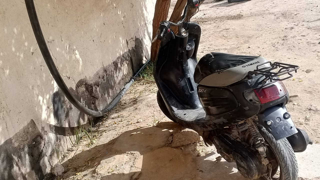 سلام عليكم 
دراجه منغولي60 ياباني دراجه نضيفه تشغيل هندر واحد ماعوزه اي شي كله جديده ملف و عقل وكوين كلهن جديده السعر خاص المكان ناصرية قضاء الغراف الاتصال ***********
