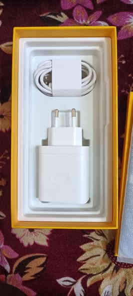 للبيع ريلمي c71  ذاكره 256 عشوائية 24 GB بطاريه 6000 غير مستخدم
طك كارتون ضمان وصل استلامه موجود مامتواجد ع نت سعر 210 مكاني مدينه الصدر ***********
