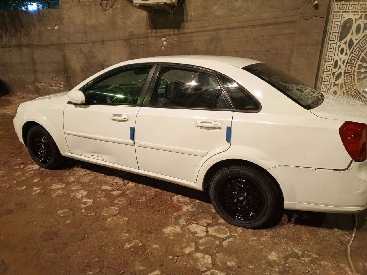سلام عليكم
اوبترا. 2011 
75$ وبيها مجال للشراي 
للستفسار الاتصال ع رقم 
***********

