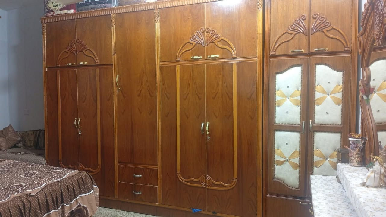 السلام عليكم
غرفه نوم للبيع
ادفع سعر عجبني ابيعك
الهاتف ***********
