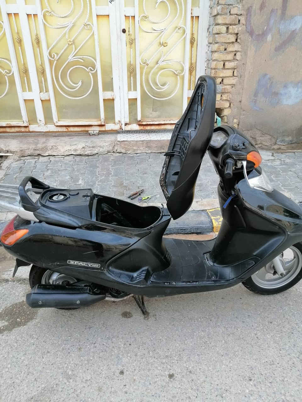 سبيسي ياباني رايمر مجفته مرة وحدة وتجفيتها رايمر قطع اصلية تبدلت تجي وتشوف بعينك، الدراجة نظيفة، سعرها 700  بيه مجال  ، مكاني كوت
رقم الهاتف: ‭***********
متوفر بي واتساب
