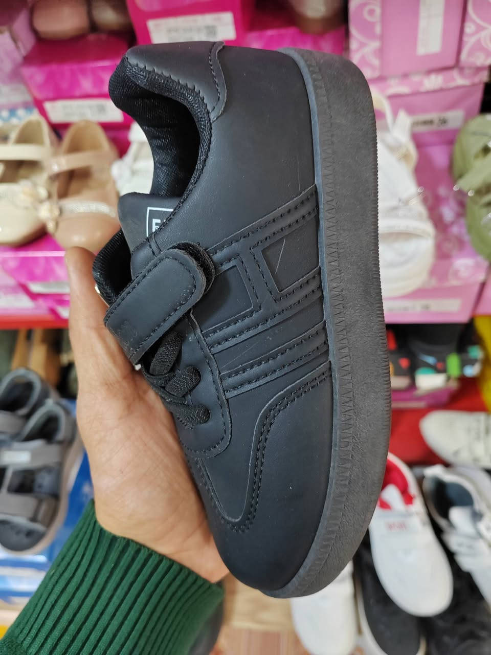 تخفيضات من أحذية و حقائب السلطانة
قطع أخيرة قياسات أسفل الصورة
السعر 5000
محل السلطانة. التحرير.  الفلكه الأخيرة
مجاور معرض كرم لمنزلية و المفروشات
مقابل مجمع ديمة


**إذا كنت صاحب هذا الإعلان وتريد حذفه لأي سبب، رجاءا أرسل رسالة إلى الدعم الفني**