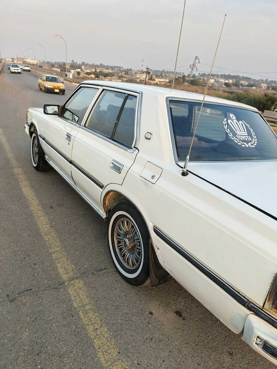 السلام عليكم ورحمة الله وبركاته
سوبر ٨٣ للبيع مكينه وكير ونجي كهربائيات شغاله  تخم تاير جديد صدر جديد سياره سنويه بسمي مداور ثاني يوم  بيها قطعتين صبغ جاهزه من كلشي السعر 35 وبيه مجال استفسار  ***********/0770533846  عنوان السياره صلاح الدين /الضلوعية
