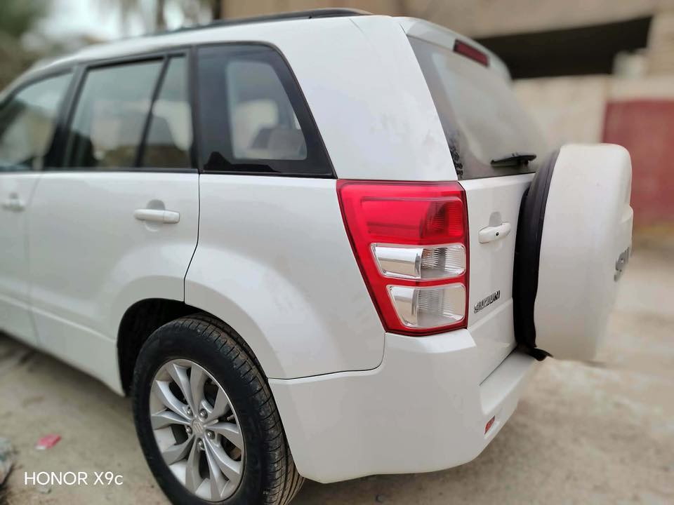 السلام عليكم
سازوكي كراند فيتارا 2013 لون ابيض 🤍 كفاله عامه السياره جاهزه للأخير  مكينه كير كفاله شاشه اندرويد السياره مواصفاتها معروفه بصمه 4x4 السياره للبيع او المراوس ب صول 2013 وفوك السعر 120 و بيه مجال اي استفسار خاص او الاتصال ***********
