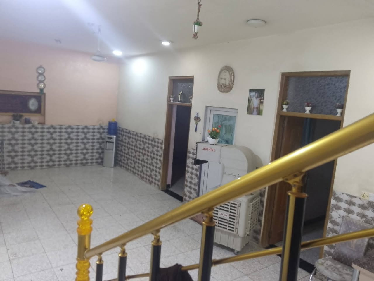 السلام عليكم دار للبيع مساحة 200 متر سكينة زراعي مقاطعة 9/2 بيت جاهز سعر 145 استفسار ***********
