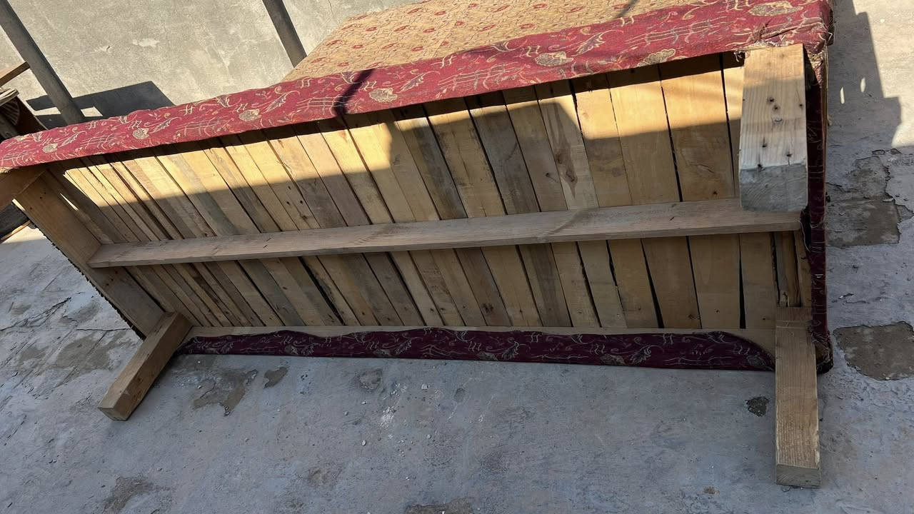 4 جرابي ام النفر للبيع
نضيفات كلش 
*********** رقم الهاتف
