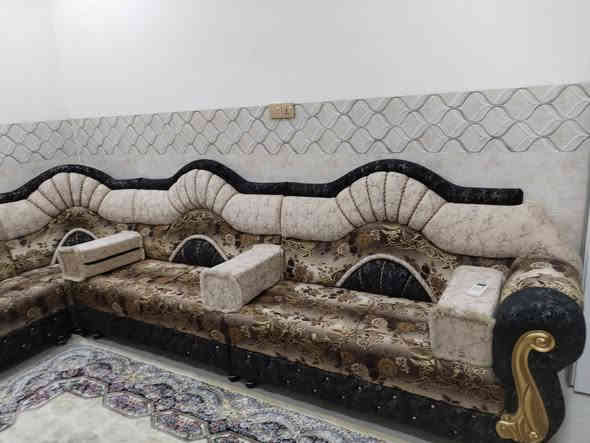 ديوان للبيع سعر مناسب ***********
