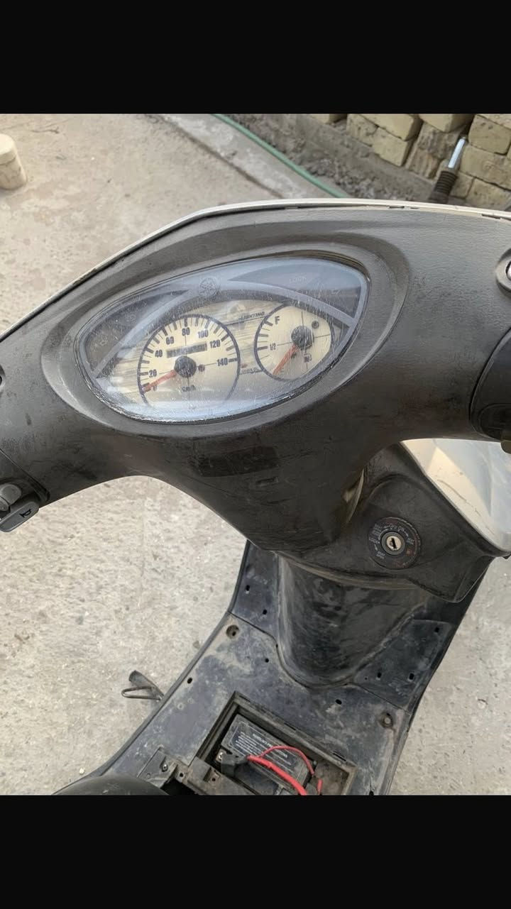 السلام عليكم ماكس 140 كوري دراجه بلاديه مكينه حلوه شلعه ومعدل كهربائياتهة كلهة تشتغل باتري شغال دبلاتهة الاماميه واكفه للأتصال *********** واتساب فقط
