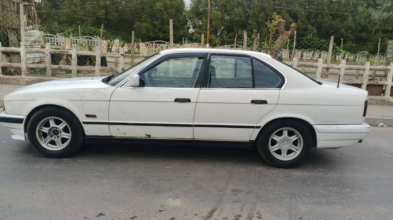 السلام عليكم
BMW 525 للبيع السعر 28 ورقة
عليها غرامه ٣٠٠ اني ادفعها
رقهما بغداد باسمي
مكينه خير من الله بس الكير بي اختلاف بالنمر
واي استفسار مراسلة على الصفحة أو على الرقم
***********
