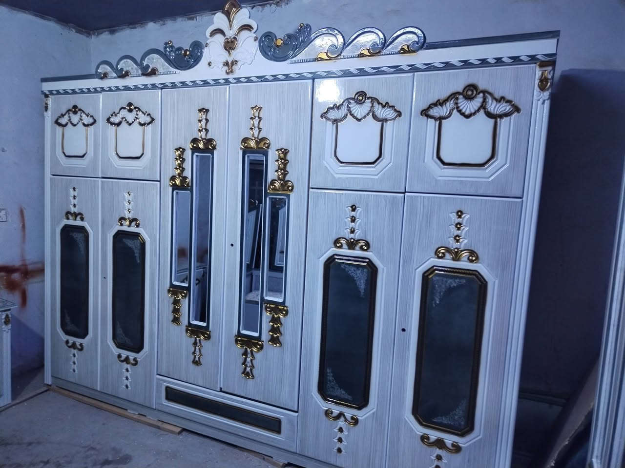 غرفه لبيع نجار سعر مليون100 تصال واتساب ***********ناصريه مركز
