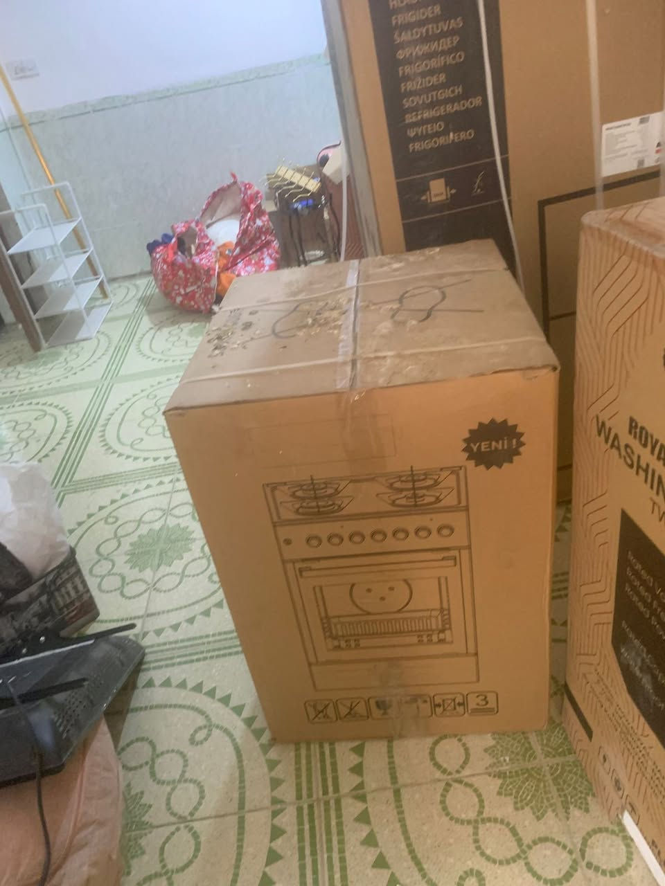 السلام عليكم مجمده للبيع وطباخ ثنينهن جددد مامستخدمات. عنواني كربلاء. حي العامل حتئ. توصيل عندي لل شراي لتواصل عل الرقم ***********
