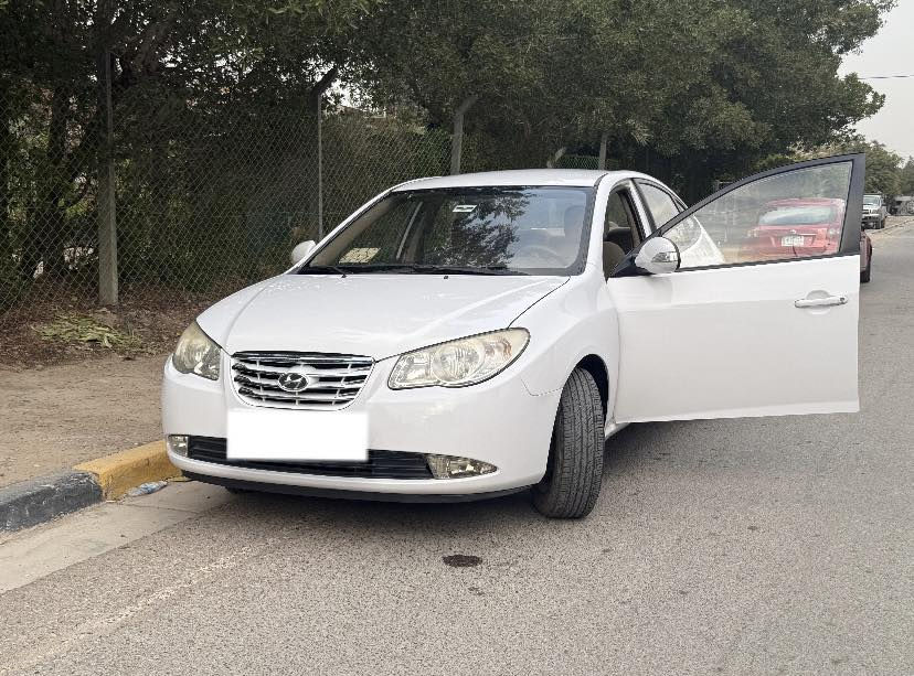 للبيع النترا  ٢٠١١   خليجي
محرك 1600   سياره جاهزه ما بيه اي نقص  
سياره بيه تبديل جاملغ امامي جهة سيايق اصلي  وجاملغ الايمن مصبوغ  نصه    
كير محرك مكفول  تبريد شغال   
سعر ١١٥ بيه مجال حك جيه   
مكان سياره بغداد 
للستفسار ***********
