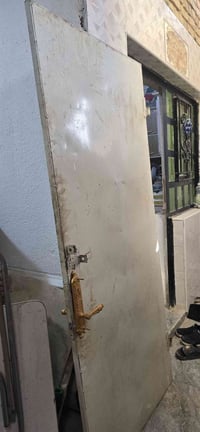 باب حديد ثقيل • ناصرية مركز • للبيع