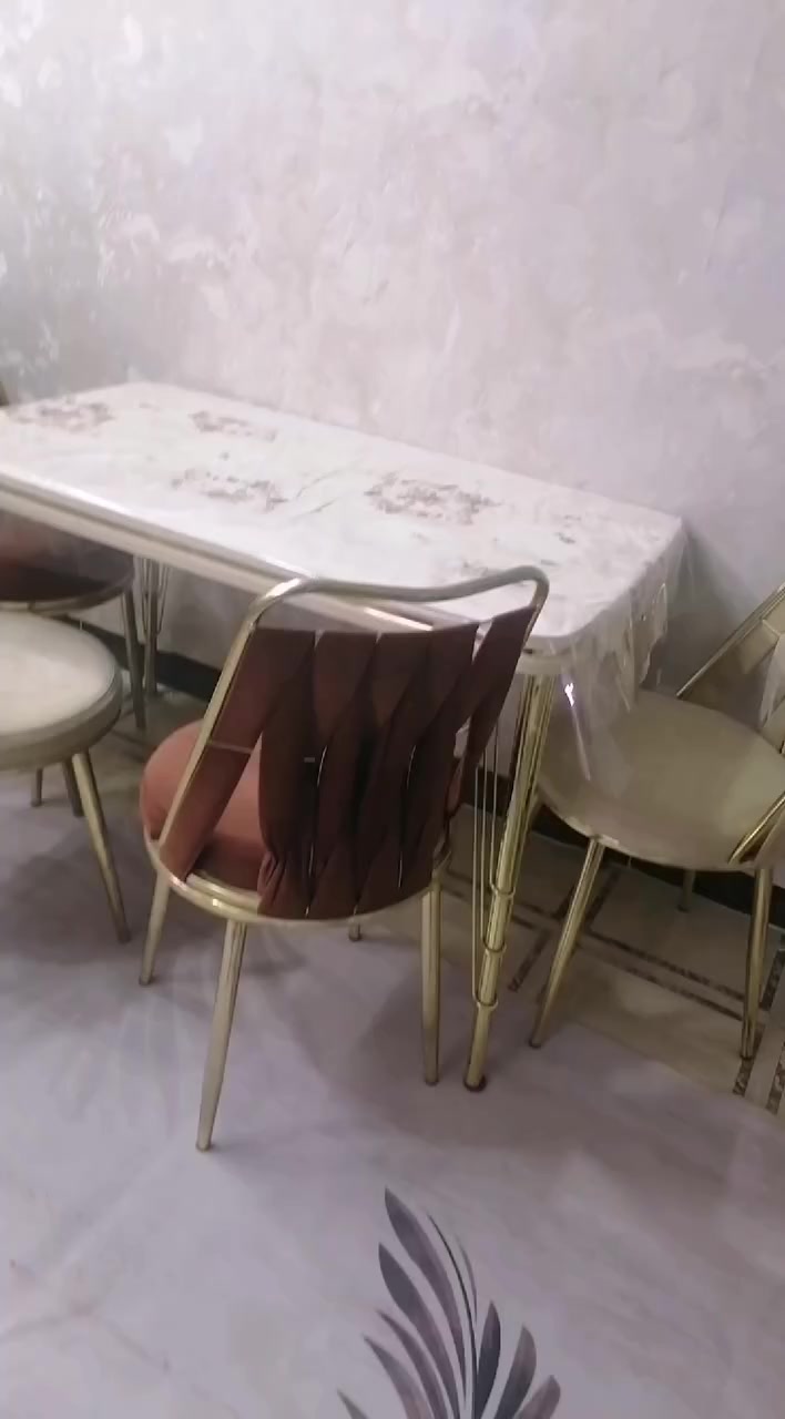 ميز طعام اربع كراسي جديد لوك مابي شخد ولا ملحوم اي عيب مابي سعره 135


**إذا كنت صاحب هذا الإعلان وتريد حذفه لأي سبب، رجاءا أرسل رسالة إلى الدعم الفني**