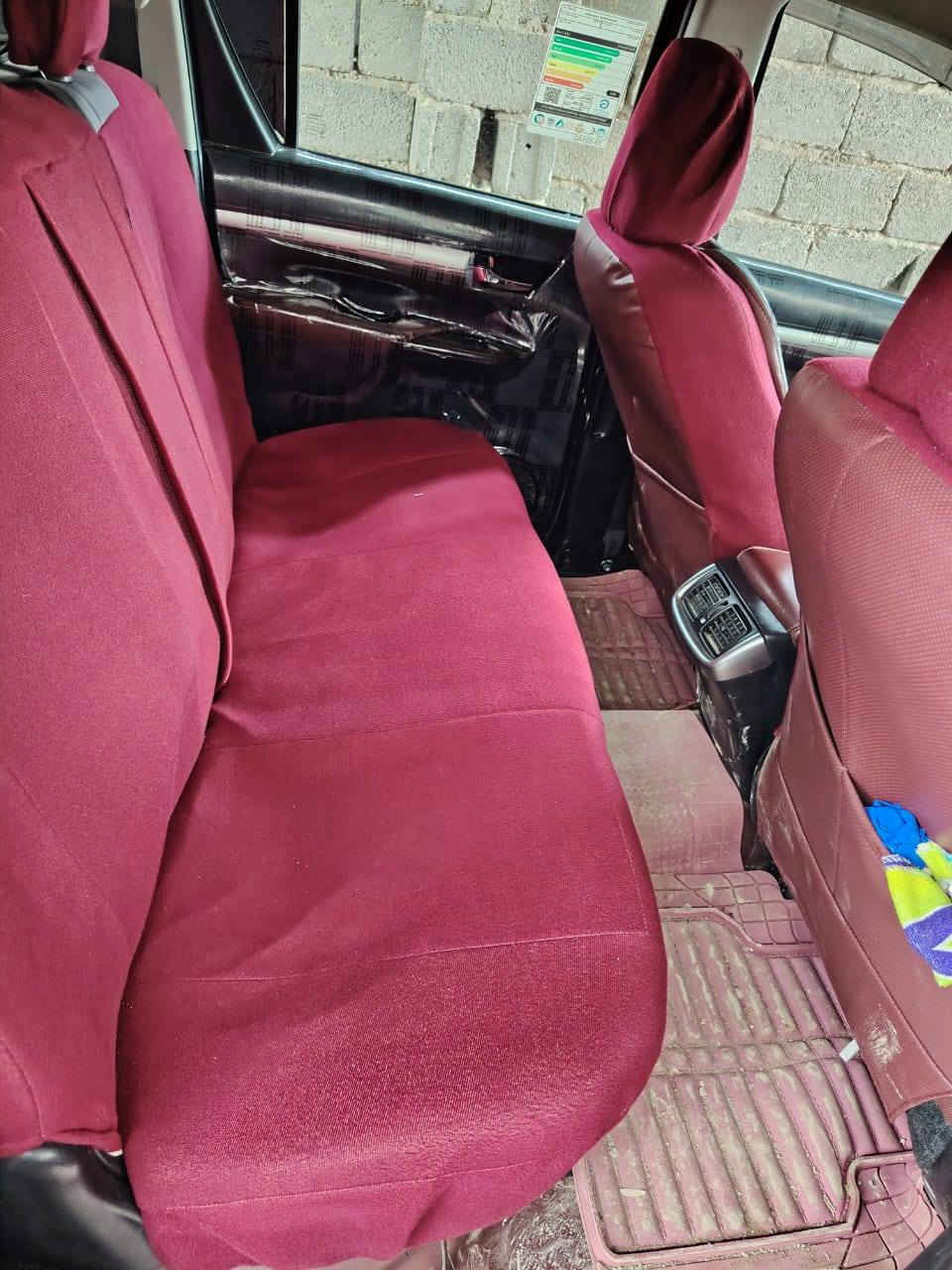 السلام عليكم  تيوتا هايلوكس 2019 مكفوله كفاله عامه من كلشي جديد احله من الصوره فول مواصفات بيها مانع انزلاق تبريد قطعتين تدفه كشنات تبريد وضع شركه السياره السعر 245 وبيها مجال الاتصال ع الرقم *********** بيع مستعجل
