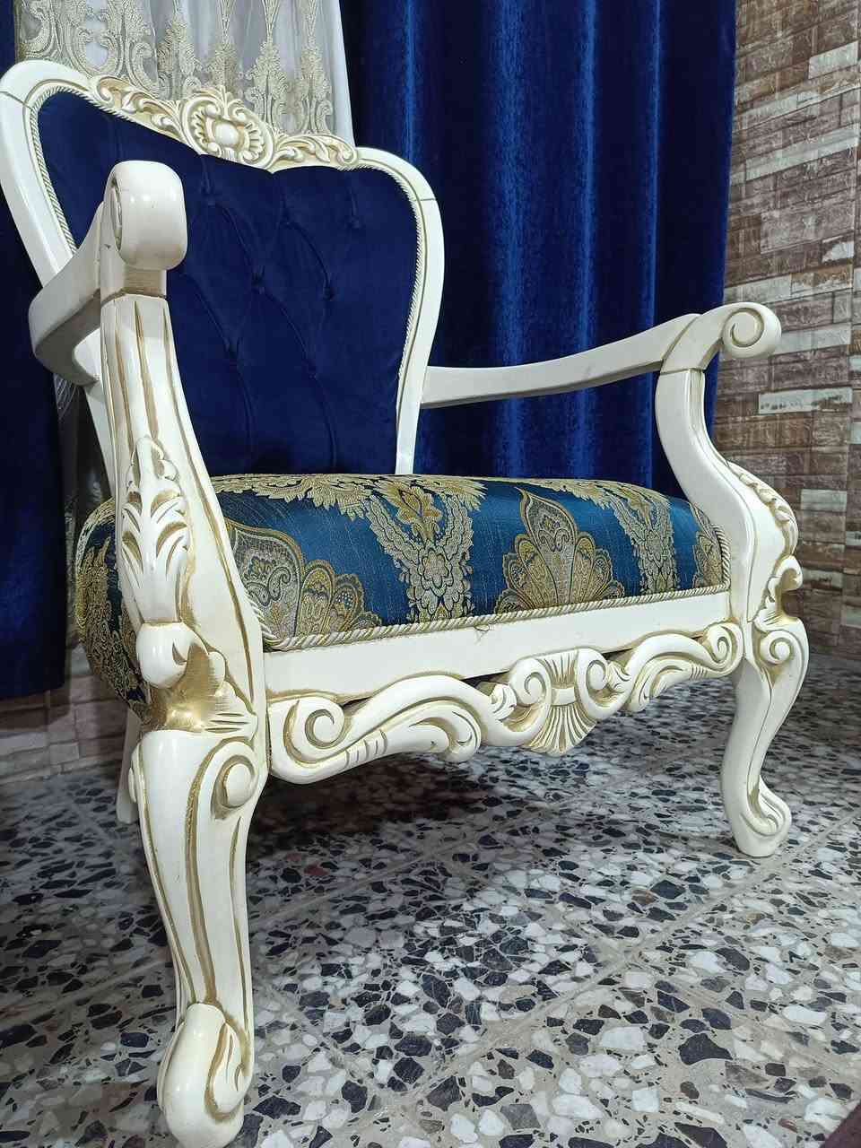 تخم تركي ملكي 10مقاعد خشب زان الأصلي أخو الجديد المكان كوفه ***********
