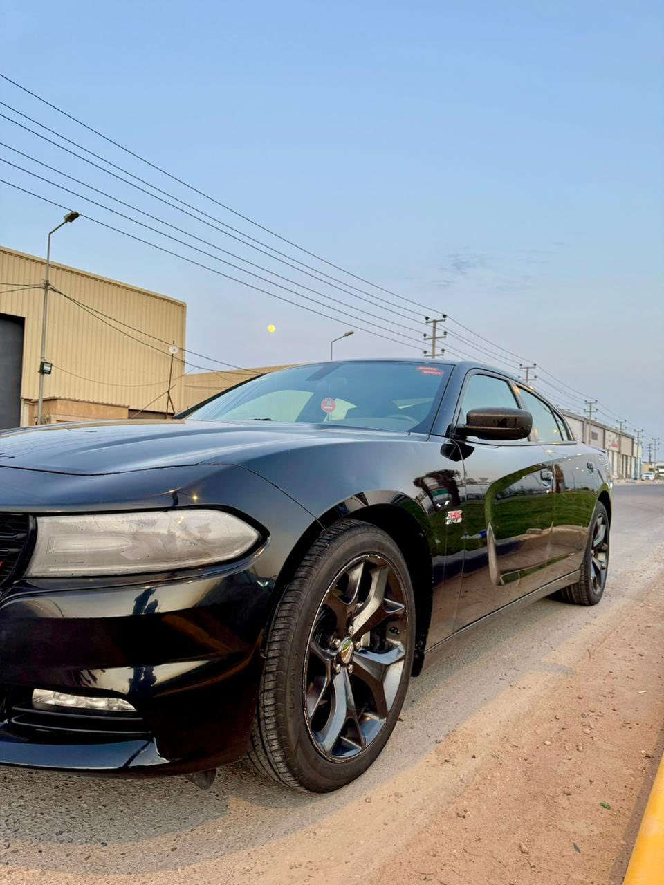 جاجر SXt لون اسود 2020 كندي سيارة مكفوله من الضربه والصبغ فقط تبديل بنيد نفس اللون رقم بغداد بأسمي تحويل ثاني يوم هزه جديده. 
السعر 215 ورقه ماشيه 80 الف ***********
